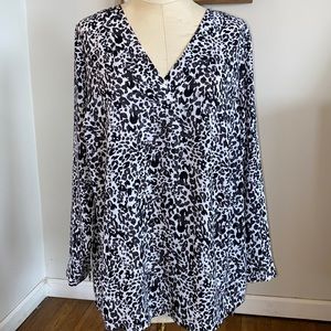 EVRI 1X, black and white animal print, long sleeve top